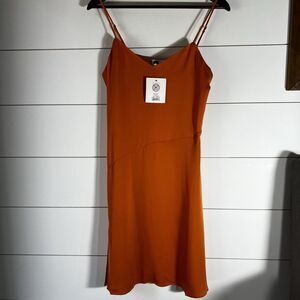 Lita by Ciara 100%‎ silk mini Color Amber glow size M. Retails for $248. NWT.
